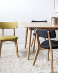 Lars extendable dining table